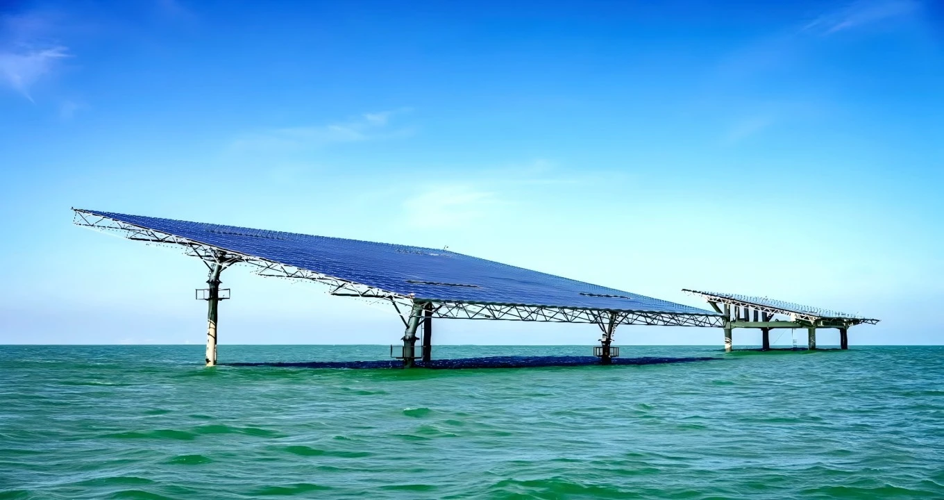 OFFSHORE PV